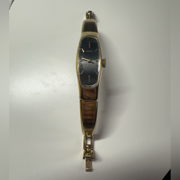 Seiko Gold-Tone Bracelet Watch with Black Dial - Picture 2 of 8
